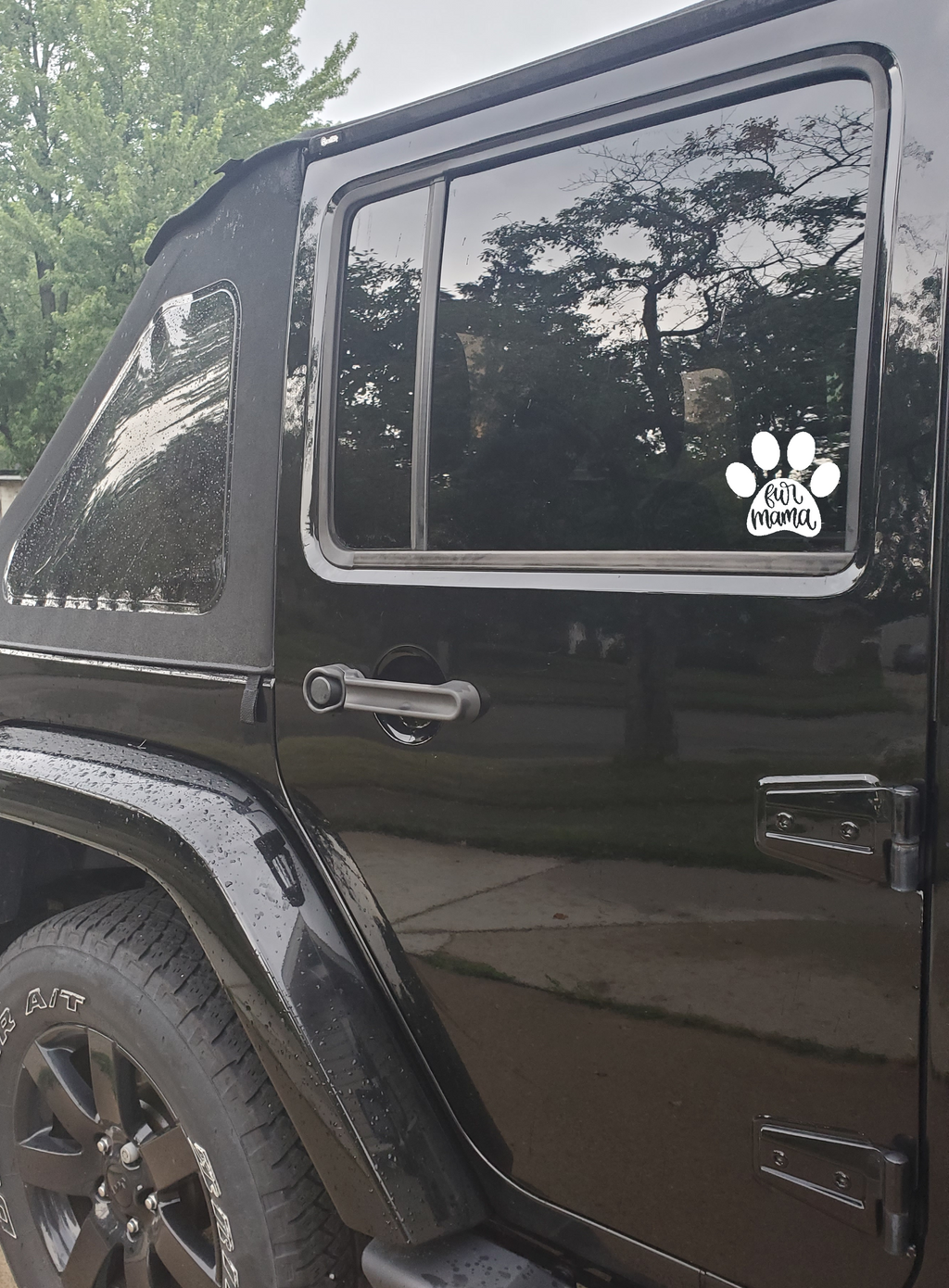 Fur Mama Decal - Vehicle Decals | Vinyl and Sass Creations | Custom Vinyl and Sublimated Apparel & Decor